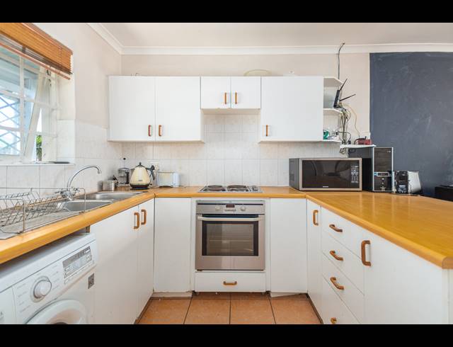 2 BEDROOM SEMI DETACHED SOLD IN BLOUBERG SANDS